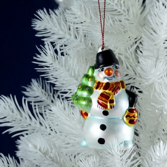 Фарфоровая елочная игрушка Снеговик с елкой